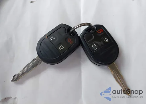 2013 Ford Edge Se z USA, uszkodzony, nr VIN 2FMDK3G95DBC52568